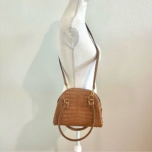 Elegant Tan Crocodile-Embossed Women's Crossbody and Hand Bag